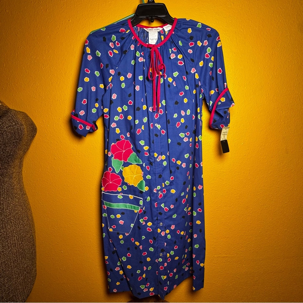Models Coat Colorful Floral Dress with Red Accents size 14 NWT Artist Smock